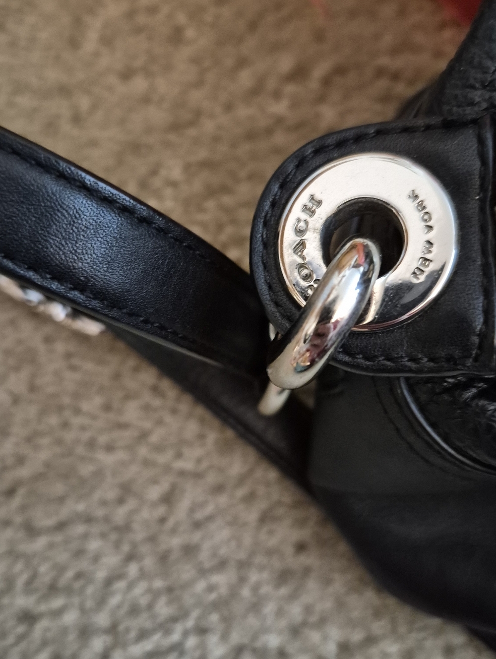 COACH Large Vintage Black Coach Bag With Crossbody Strap. IN GOOD USED CONDITION - Picture 5 of 13